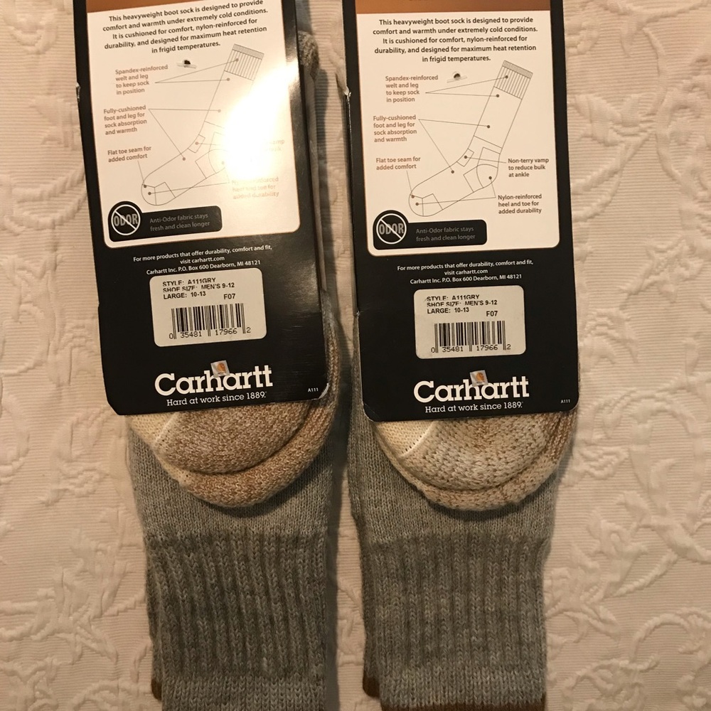 Carhartt - Picture 2 of 2